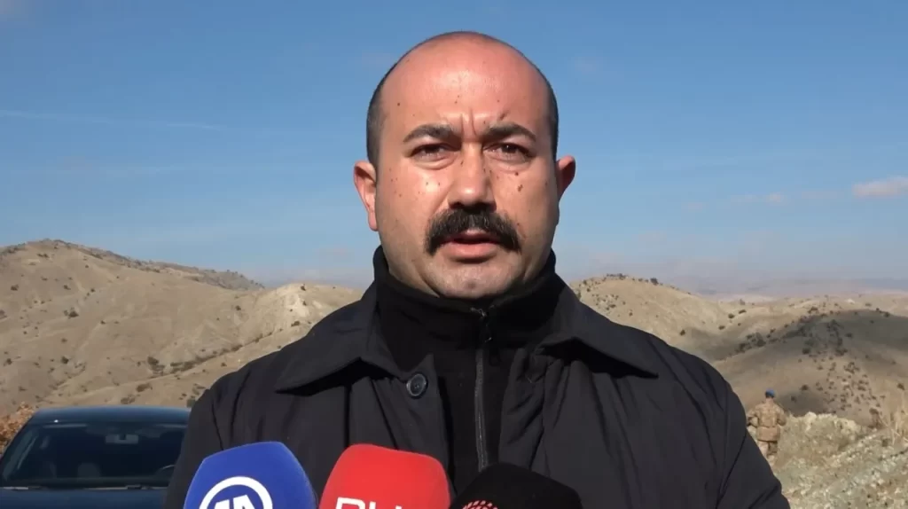 Divriği’de göçük altındaki şantiye müdürüne kurtarma çalışmaları sürüyor