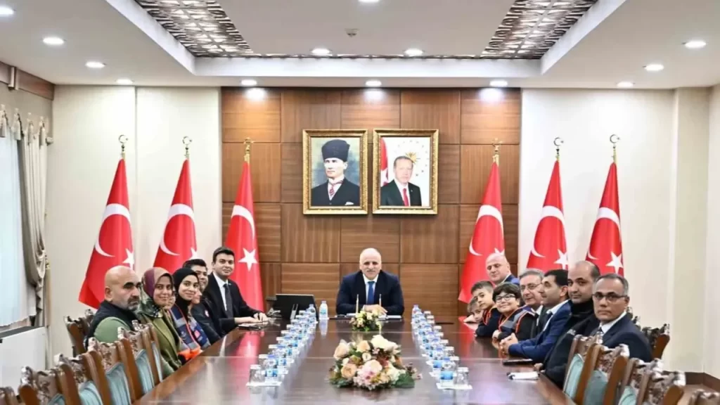 Diyarbakır’da Öğrenciler ve Öğretmenler, Kampanya ile İz Bıraktı