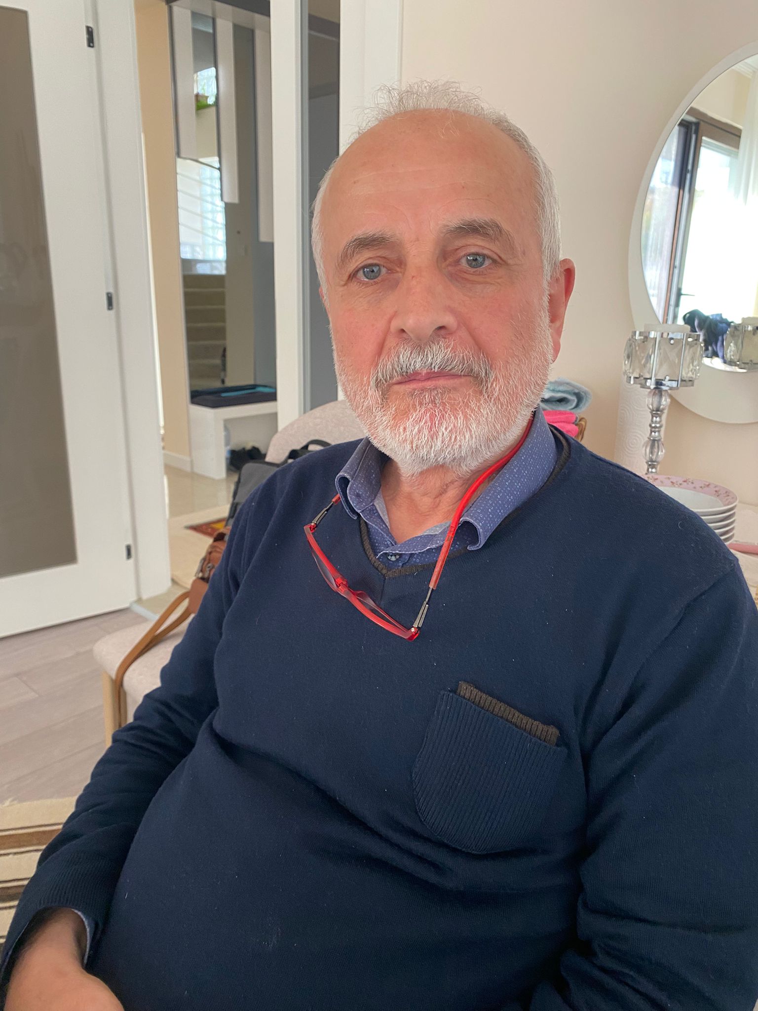 Dostluklarını kutlayan 'Dünya Ev Arkadaşları Günü' kuruluşunun 42. yılı sevgiyle anılıyor