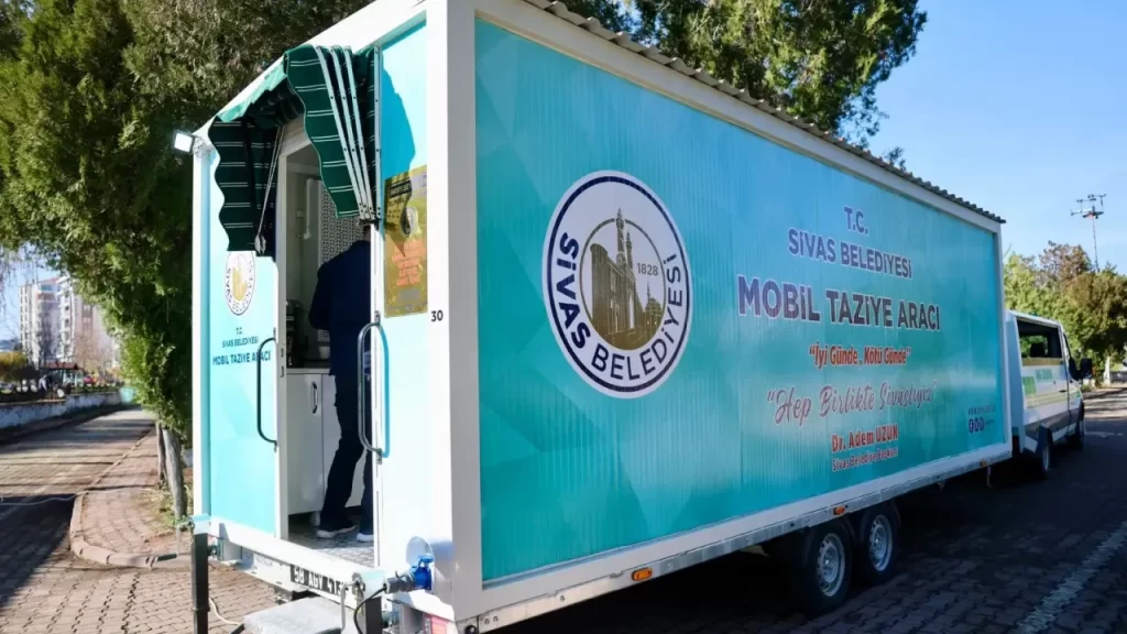 Elbeyli Derneği ve hayırseverler Elbeyli taziye aracını bağışladı