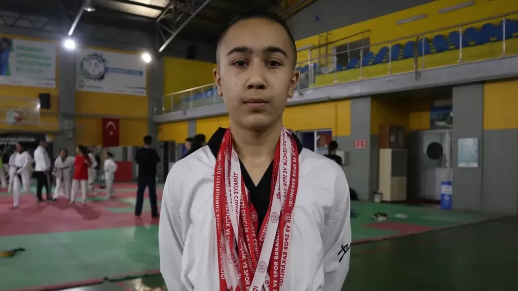 Genç Tekvandocu Ahmet Gökay Erol, Başarılarına Bir Yenisini Ekliyor