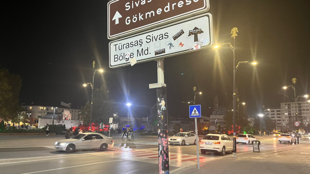 Gençlerin tabela akımı Sivas’ta da yayılıyor