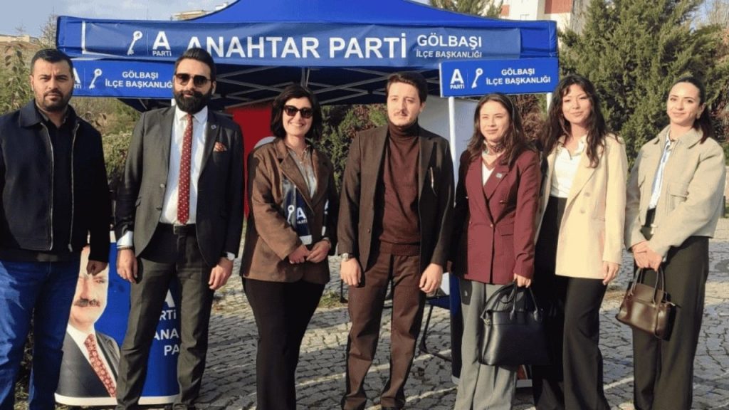 Gölbaşı’nda AK Parti Kadın Kolları ve Gençlik Kolları çalışmaları