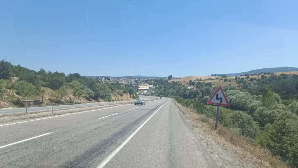 Karayollarında Hız Sınırlama Uygulamaları Standardize Edildi