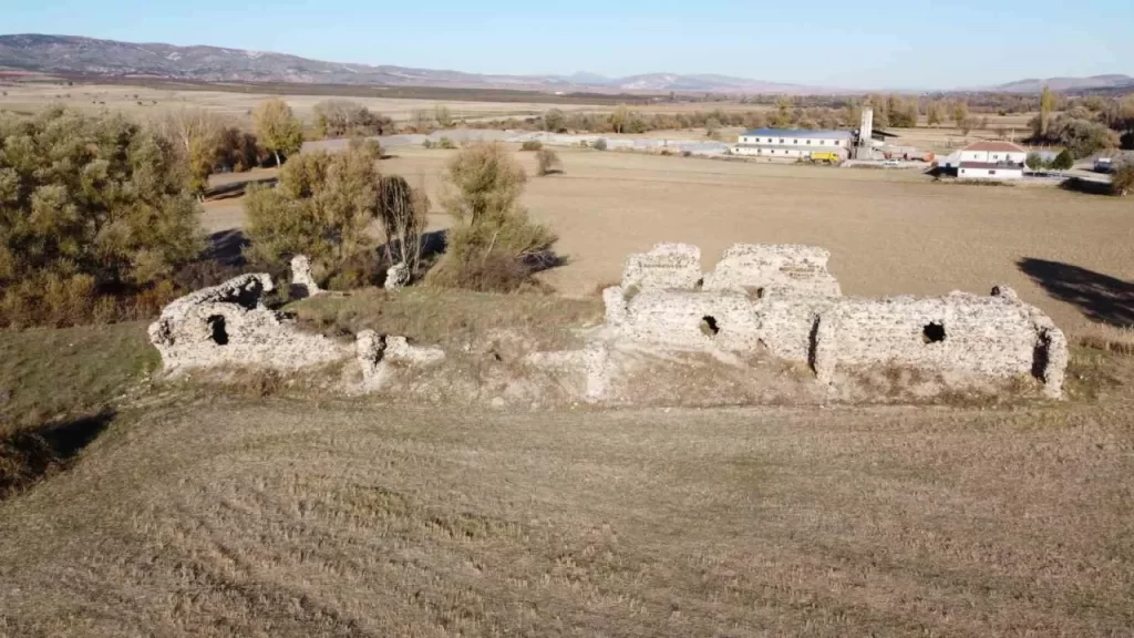 Kesikköprü Kervansarayı restore edilerek tarih yeniden canlanıyor