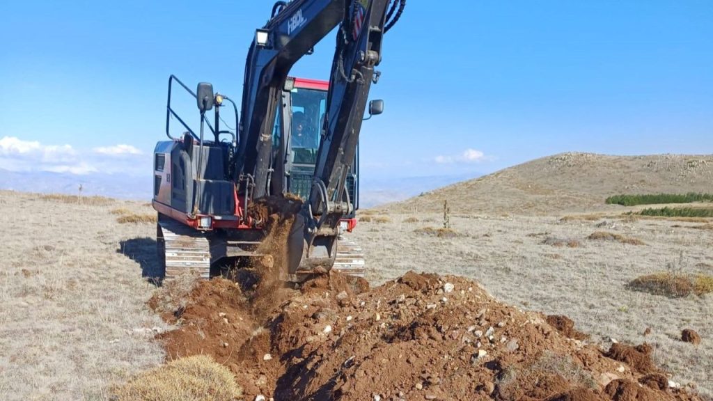 Koyulhisar Aydınlar Köyü’ne İçme Suyu Hattı Yenilemesi