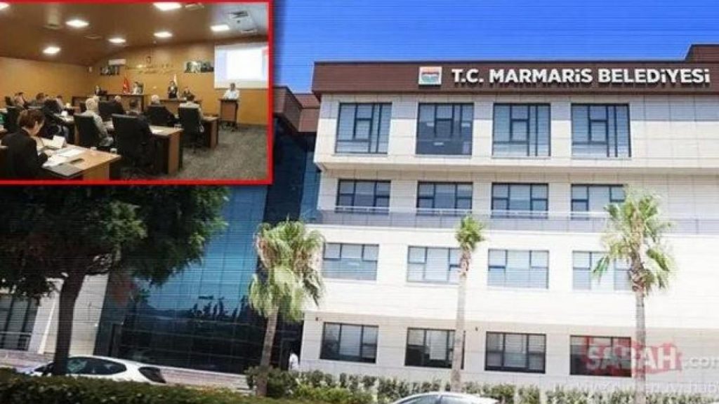 Marmaris Belediyesi’nde Ruhsatsız Meclis Salonu Dikkat Çekti