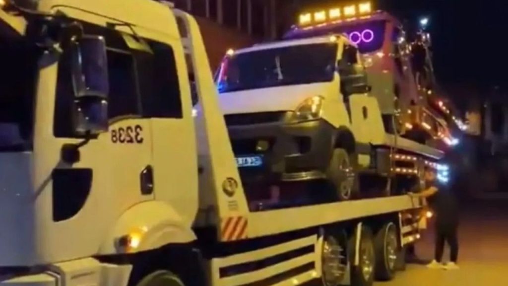 Oto Kurtarıcıların Üzerine Yüklenmiş Araçlar Güvenlik Sıkıntısı Doğurdu