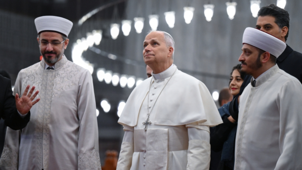 Hristiyan Lideri Papa, Sultanahmet Camii’ni Gezdı