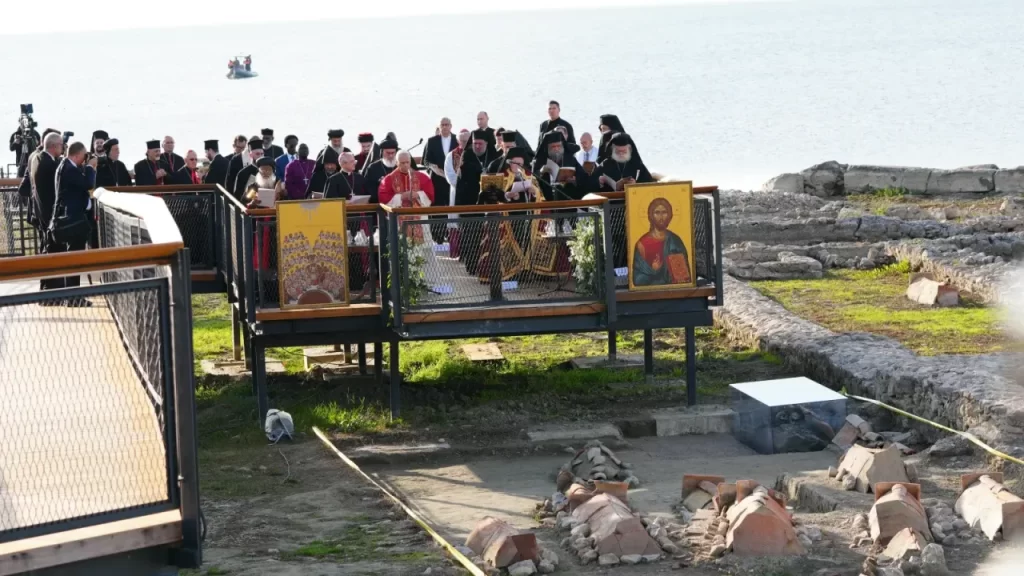 Papa ve Din Adamları İstanbul’da Birlikte Dua Etti