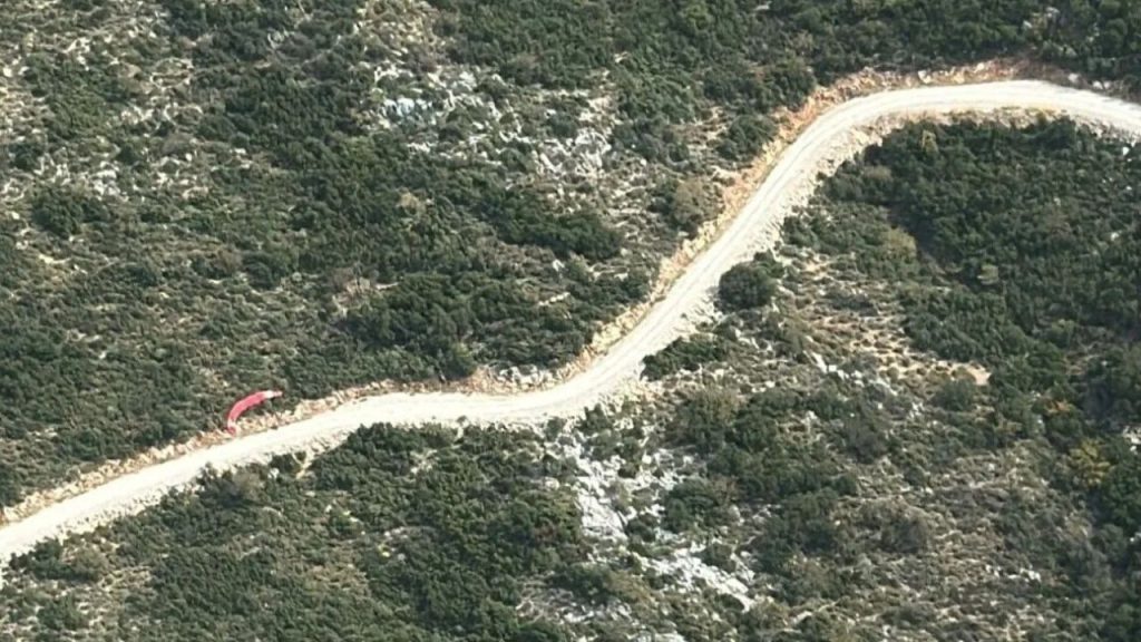 Paraşütle Atlarken Düşen Rus Turist Hayatını Kaybetti