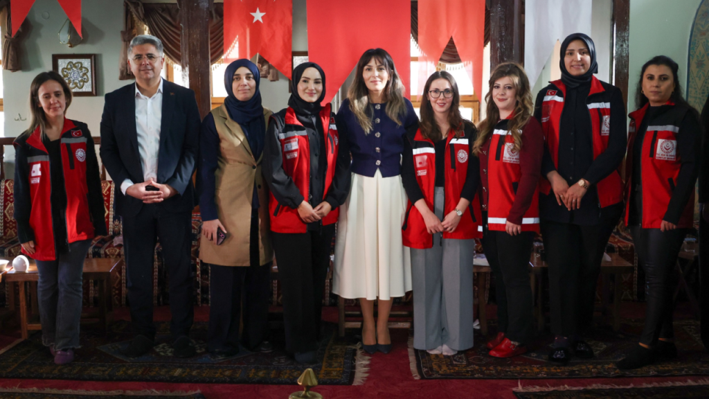 Şehit Anneleri İçin Bir Demlik Sohbet Programı Düzenlendi