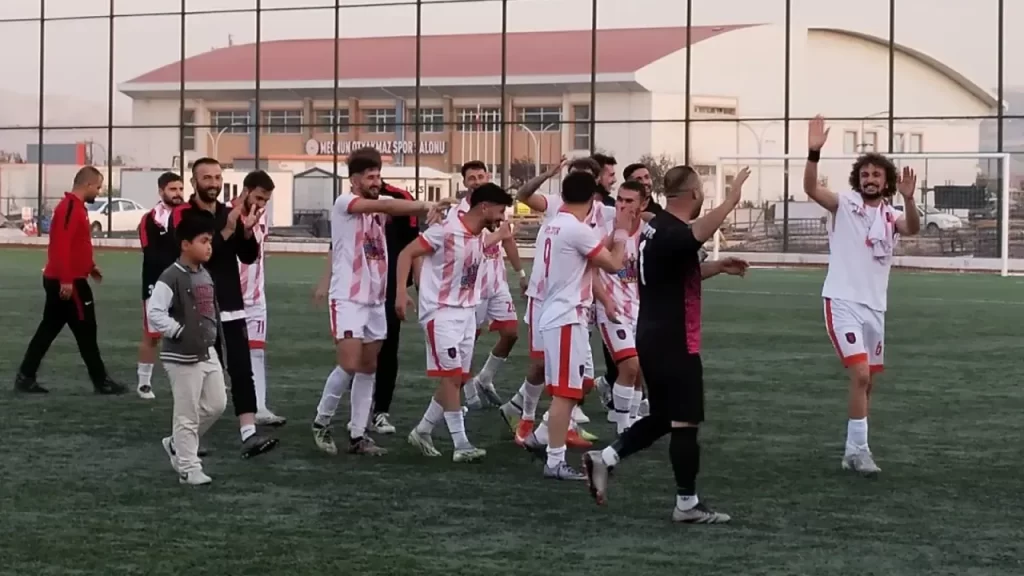 Sivas 1. Küme Büyükler Ligi’nde Zaraspor FK üstünlüğü sürüyor