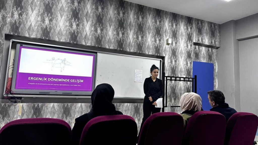 Sivas Aile ve Sosyal Hizmetler İl Müdürlüğü’nden Modüler Aile Eğitimi Açıklaması