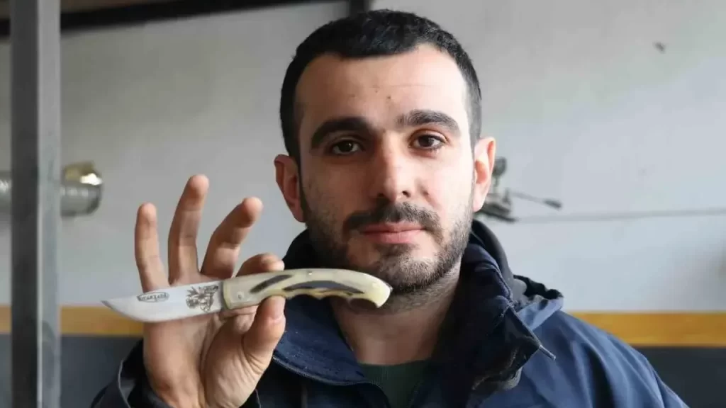 Sivas Bıçağına Yenilik Getiren Usta Emre Göçeri’den Modern Tasarım