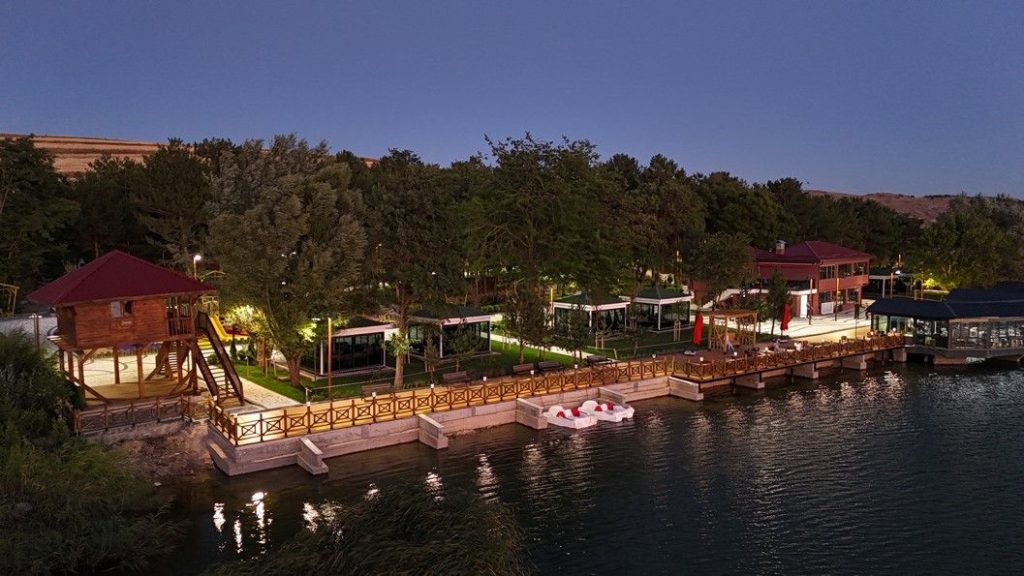 Sivas Hafik Gölü Turizm Alanı I. Etap Tamamlandı