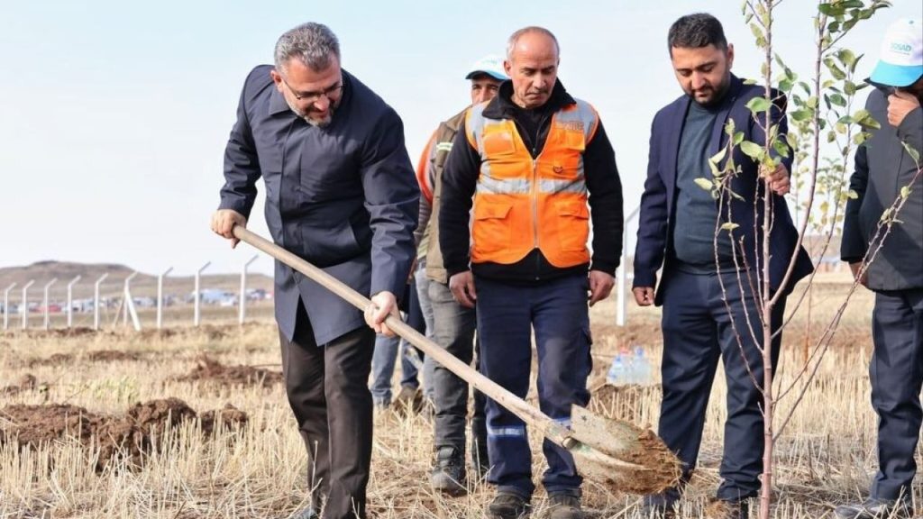 Sivas OSB Çevre Düzenlemesi ve Ağaçlandırma Çalışmalarıyla Gelişiyor