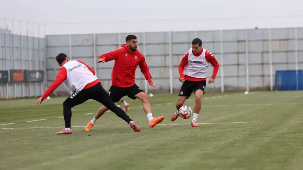 Sivasspor Boluspor Maçı Hazırlıklarına Başladı