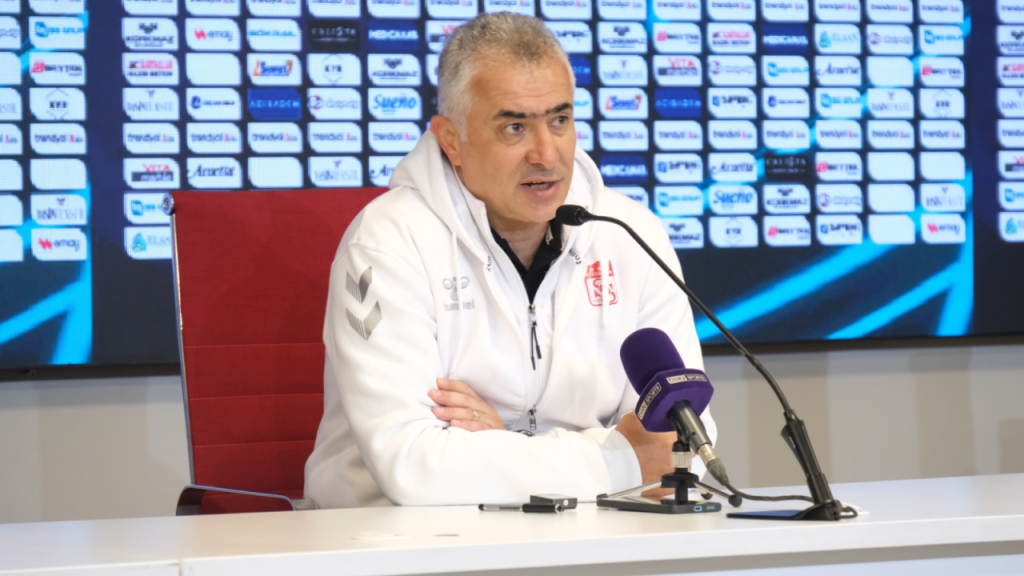 Sivasspor Teknik Direktörü Altıparmak’tan Boluspor Maçı Değerlendirmesi