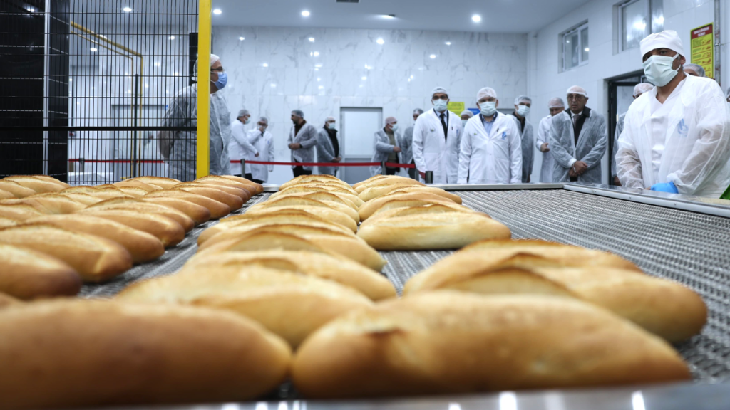 Sivas’ta 8 Bin Ekmeğin Üretildiği Modern Fabrika Açıldı