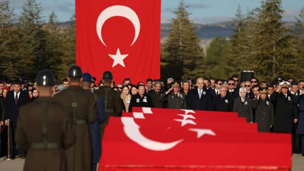 TBMM Başkanı ve Bakan Özdemir Göktaş, Anma Töreninde Bir Araya Geldi