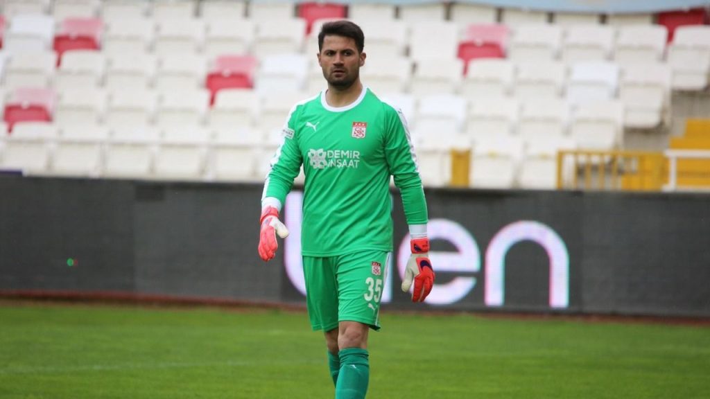 Türkiye Futbol Disiplin Kurulu’ndan Ali Şaşal Vural’a 12 Ay Hak Mahrumiyeti Kararı