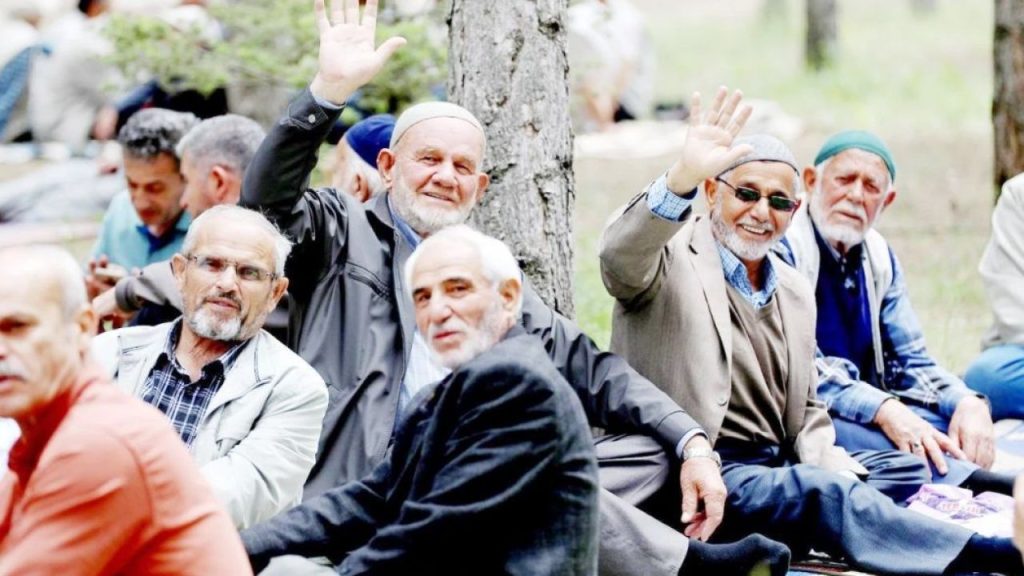 Türkiye’de Emekliler, Yaşlılar ve Kronik Hastalar İçin Sosyal Destekler Artıyor