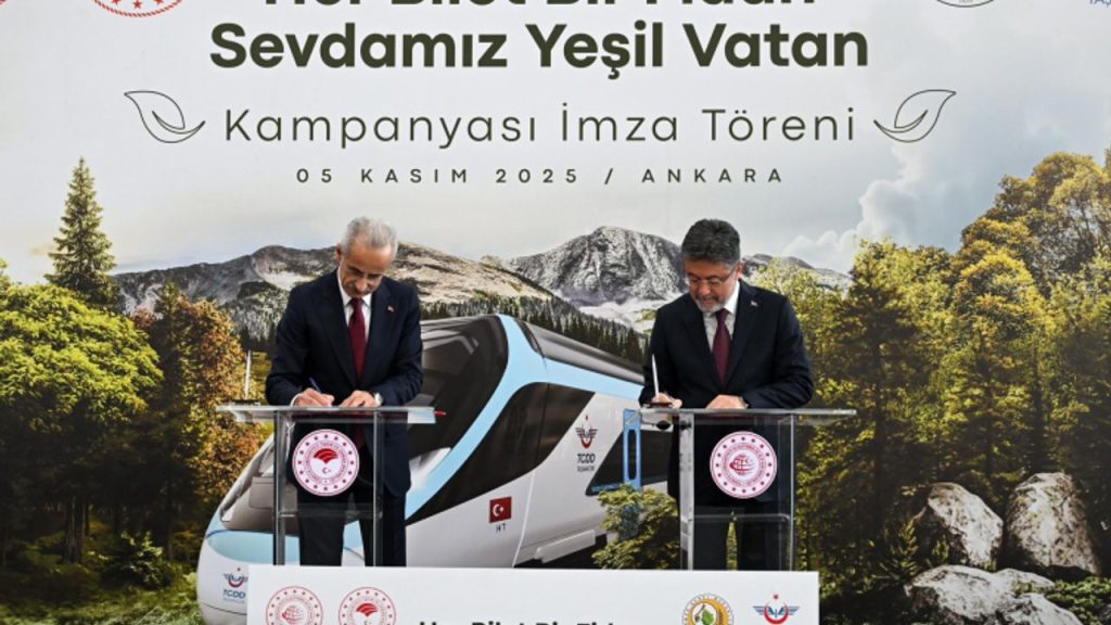 Ulaştırma ve Tarım Bakanlıkları ‘Bir Fidan Bir Bilet’ Kampanyası’nda anlaştı
