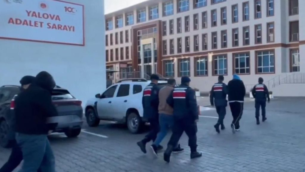 Yasadışı Faaliyetlere Operasyon: 102 Şüpheli Tutuklandı