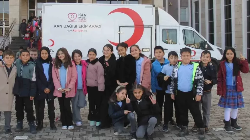 Zara Gazi İlkokulu’nda Kan Bağışı Kampanyası Yoğun İlgi Gördü