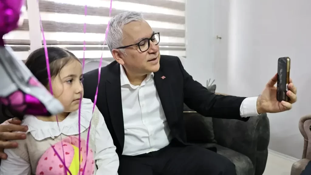 7 Yaşındaki Gökçe’den Vali Şimşek’e Sürpriz Ziyaret