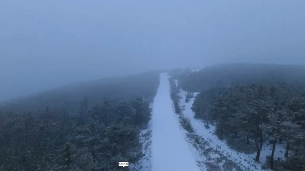 Akdağmadeni’nde kar etkili oldu, buzlanma ve karla mücadele sürüyor