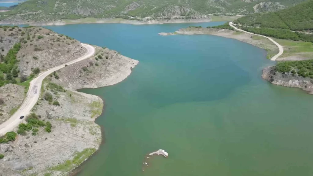 Almus’ta Baraj Çevresi Ulaşım Sorunu Kalıcı Çözümle Aşılacak