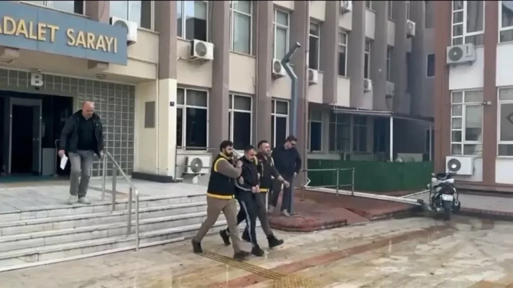 Aranan Hükümlü, Eşinin Yardımıyla Yakalandı