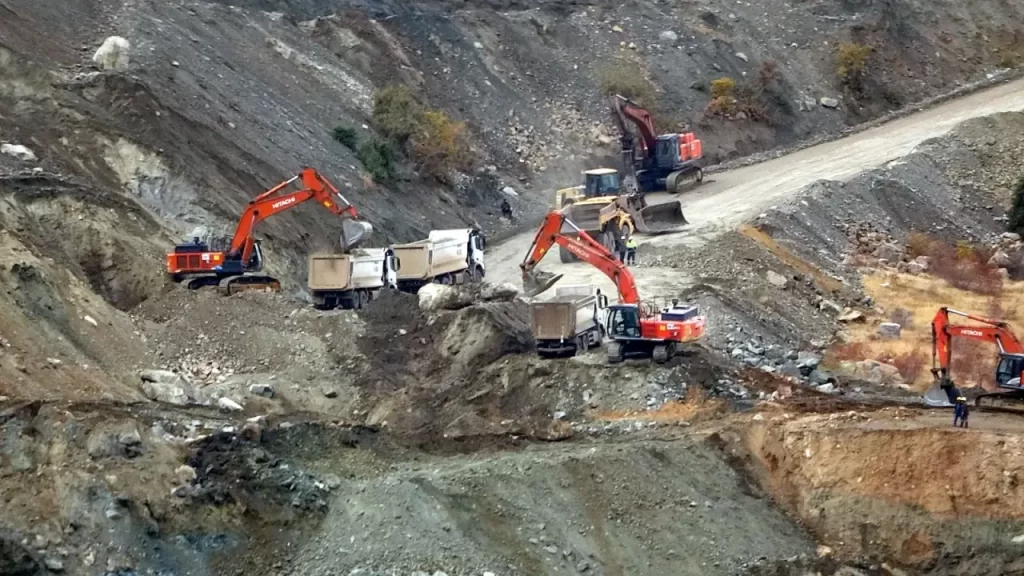 Çaltı Köyü Madeninde Göçük: 1 İşçi Hayatını Kaybetti