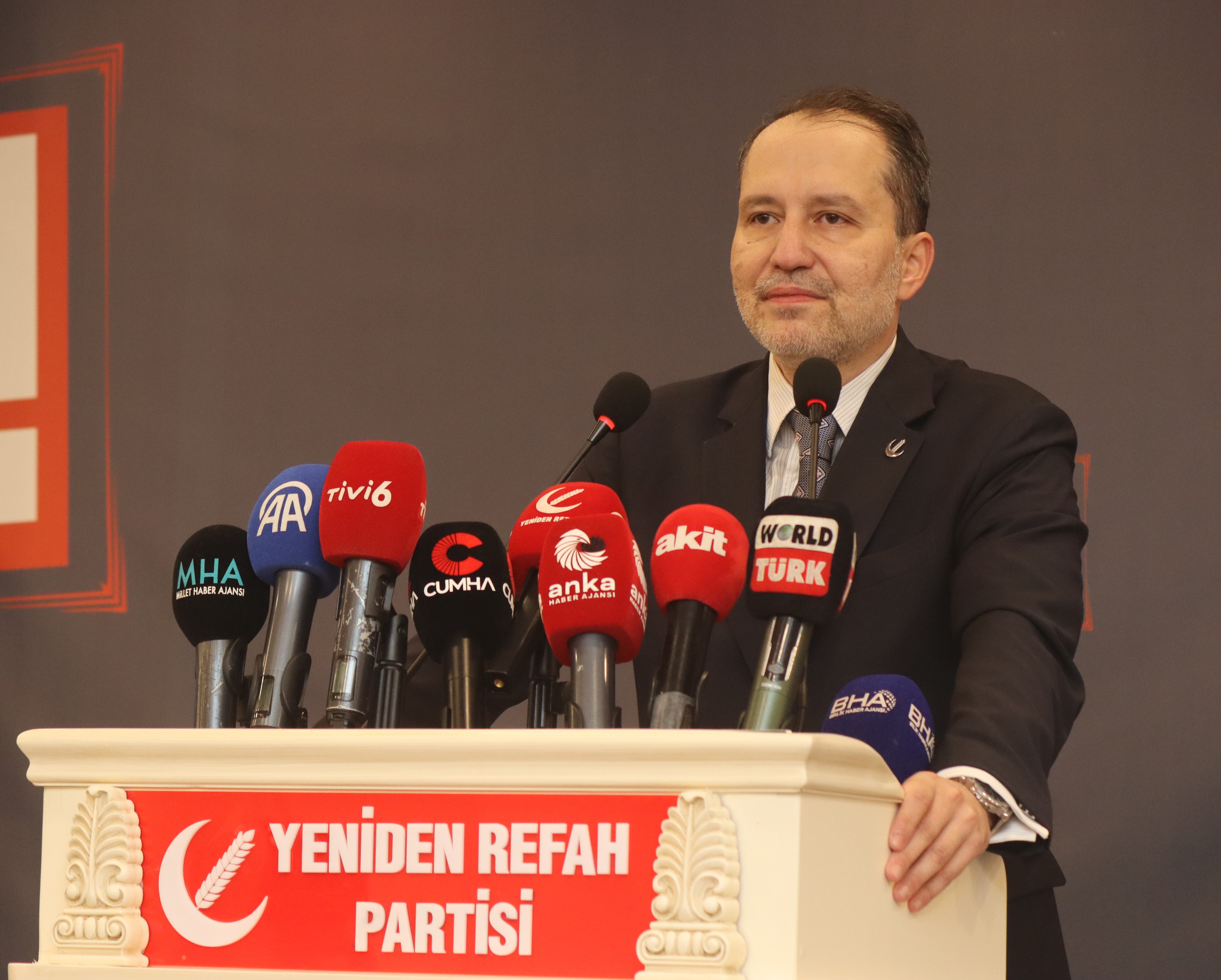 Yeniden Refah Partisi Genel Başkanı Fatih Erbakan'dan önemli mesajlar