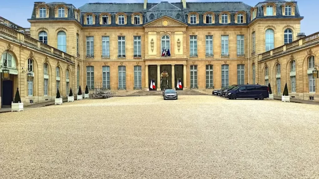 Fransa Elysee Sarayı’ndan kayıp eşyaların hikayesi