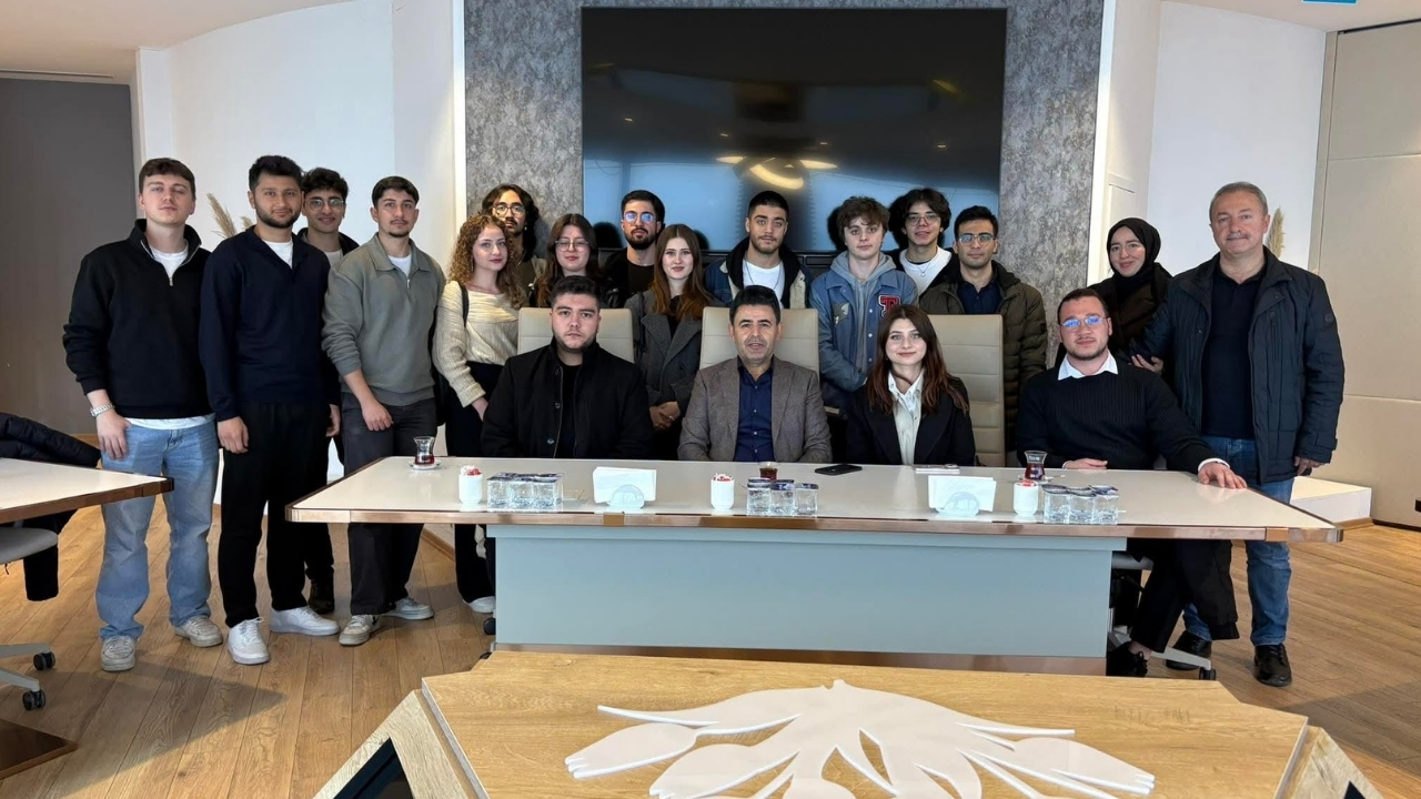 Gençler Gelecek İçin Hedeflerini Belirliyor