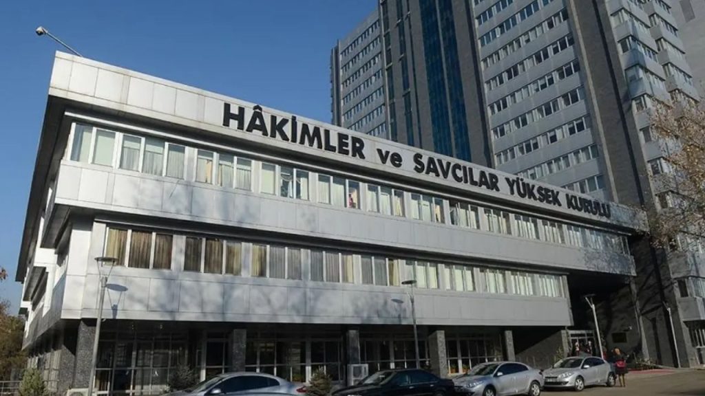 Hakim ve Savcıların Görev Yerleri Yeniden Belirlendi