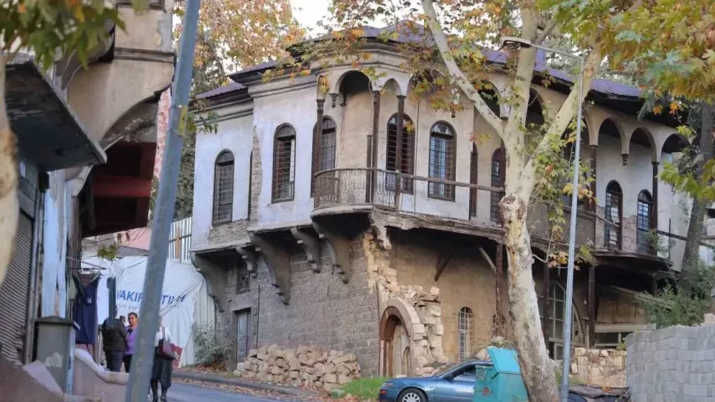 Kahramanmaraş’taki Tarihi Evler Restorasyon Bekliyor