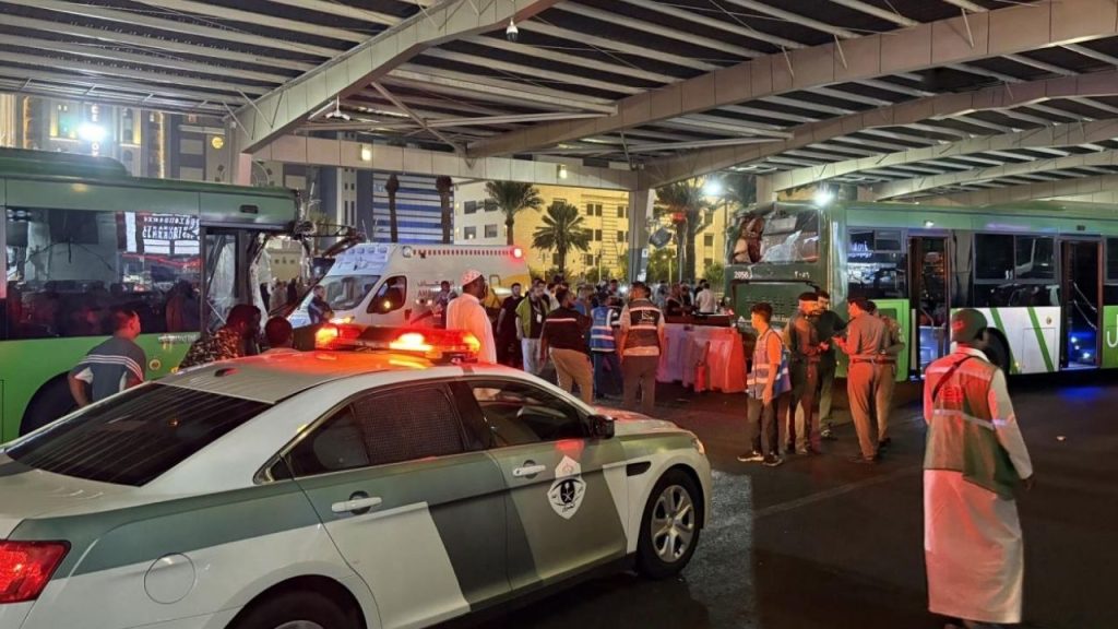 Mekke’de Türk Kafilelerine Otobüs Kazası: 1 Ölü, 2 Yaralı