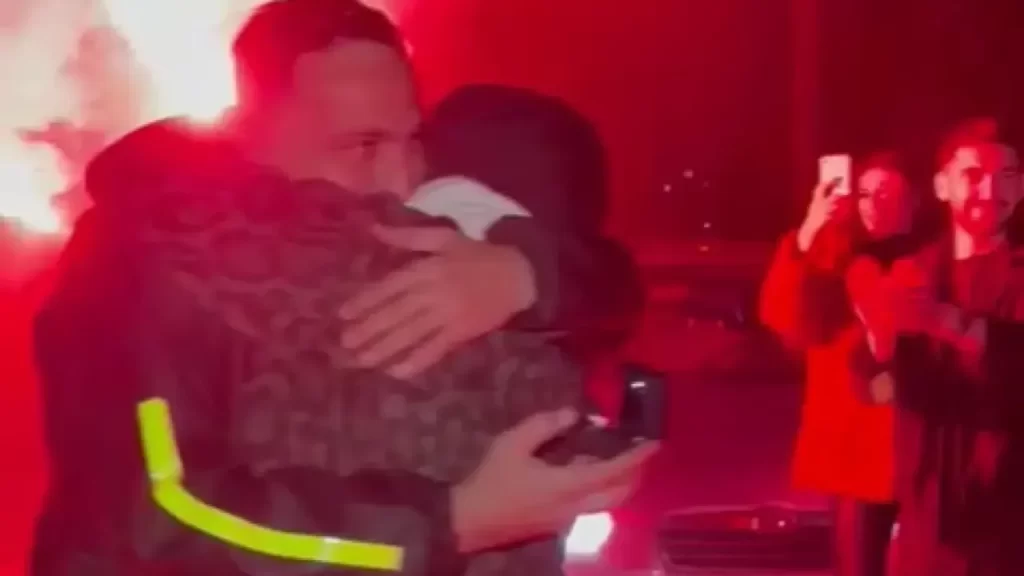 Motokurye Onur Eski’den unutulmaz evlilik teklifi