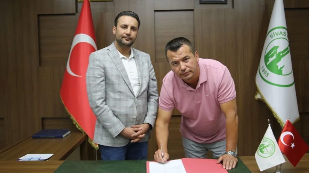Sivas Gücü Belediyespor Teknik Direktörü Tuncay Doğan ile Yollarını Ayırdı