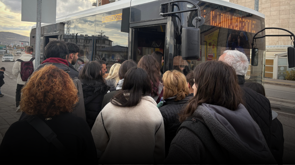 Sivas Gültepe Okullar Bölgesi’nde Yoğunluk Krizi