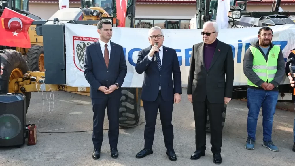 Sivas Valisi Şimşek, İl Özel İdaresi Kış Hazırlıklarını Denetledi