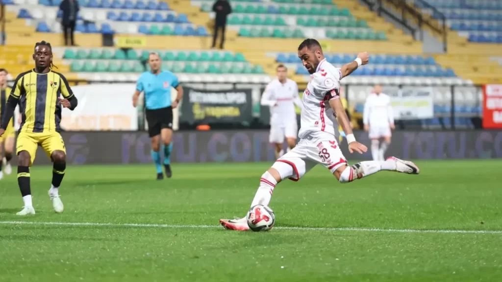 Sivasspor, İstanbul deplasmanında yenildi: 16. hafta sonuçları
