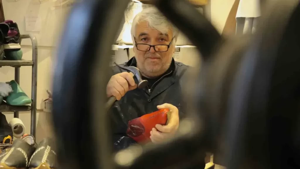 Sivas’ta 38 Yıldır Ayakkabı ve Yemenici Mesleği Yaşatılıyor