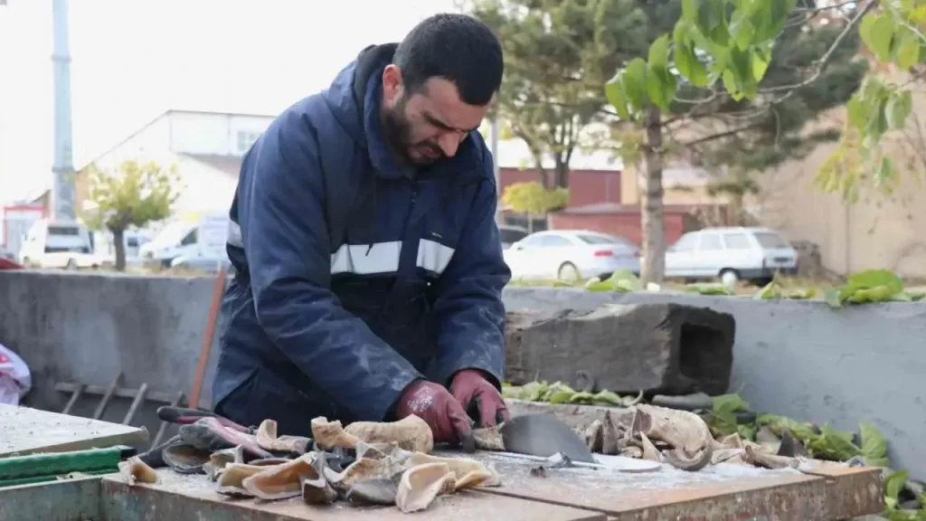 Sivas’ta Bıçakçilik Geleneği Usta Ellerle Yaşatılıyor