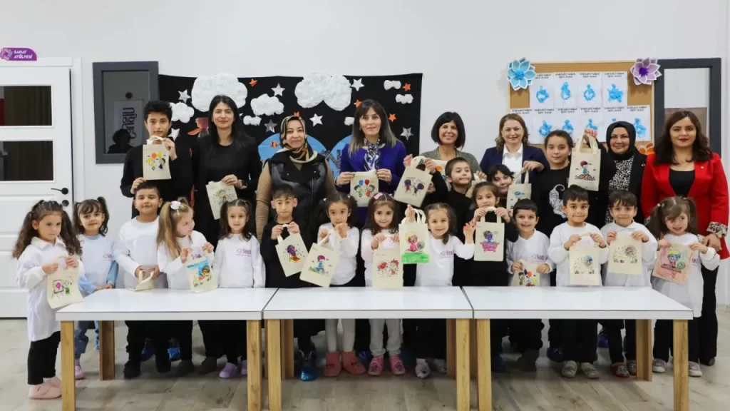 Sivas’ta Engelliler Günü Etkinliği Öğrencilerden Görsel Şov