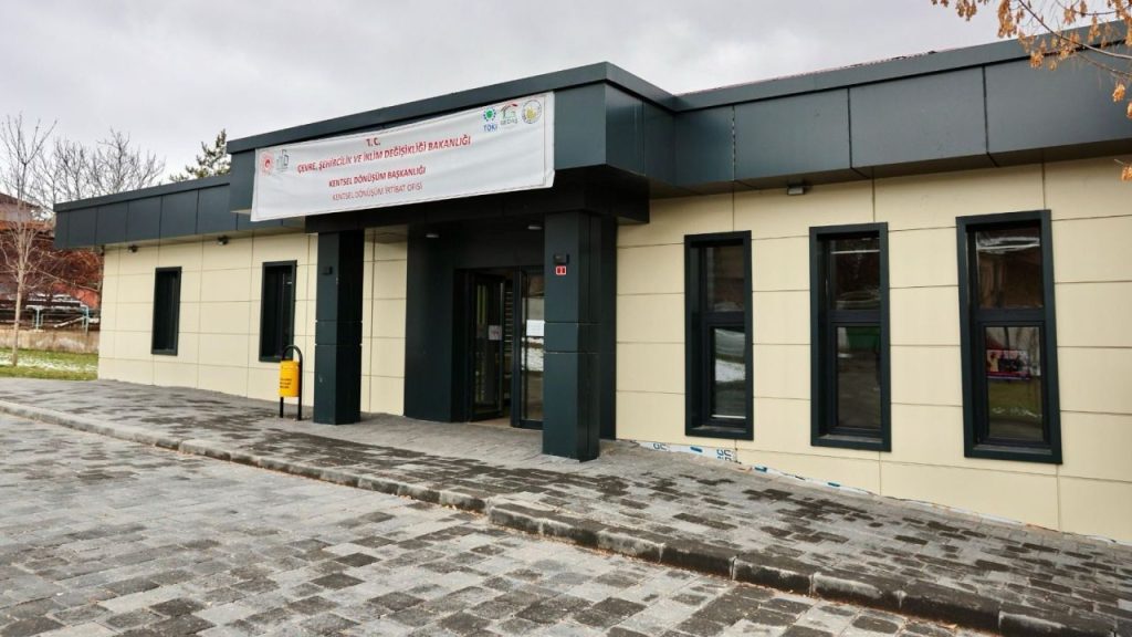 Sivas’ta Esentepe Mahallesi’nde Kentsel Dönüşüm ve Sosyal Tesis Tartışması